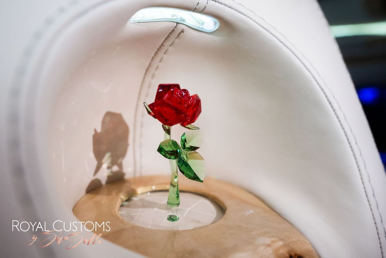 مرسيدس بنز V 300 “LA ROSE” – 1 Of 1 CONCEPT - Handcrafted by ROYAL CUSTOMS in Dubai