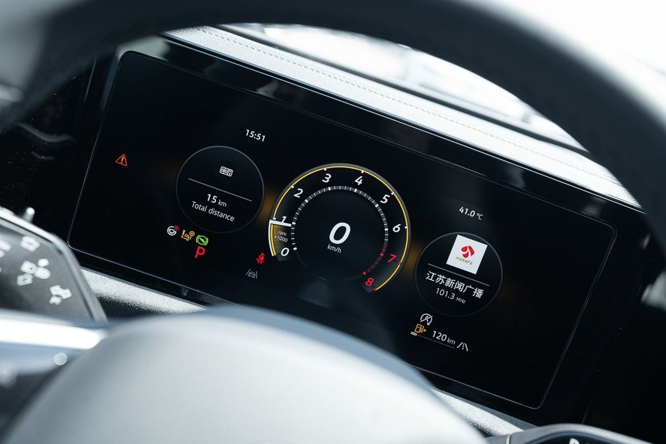 Volkswagen Tiguan Volkswagen Tiguan L Pro 380TSI AWD R-Line 2.0L Smart Premium Edition 2025