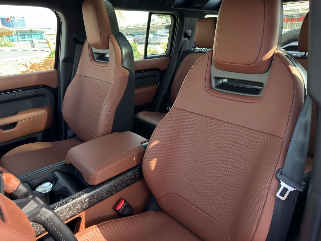 Land Rover Defender BLACK EDITION**2026**GCC SPEC UNDER WARRANTY AND SERVICE