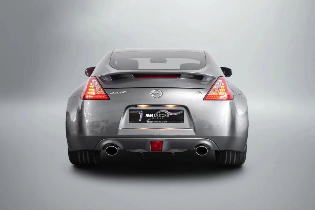 Nissan 370Z Std 3.7L (324 HP) Coupe 3.7L V6 VQ(328 HP) Coupe