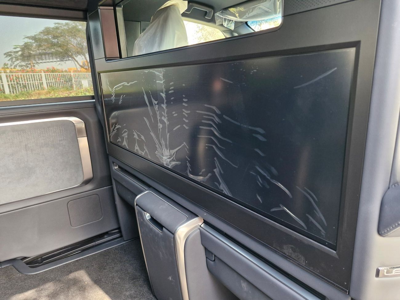 Lexus LM 350h AWD ULTRA LUXURY EURO.6 НА ЭКСПОРТ НОВОЕ АВТО, БЕЗ ПРОБЕГА