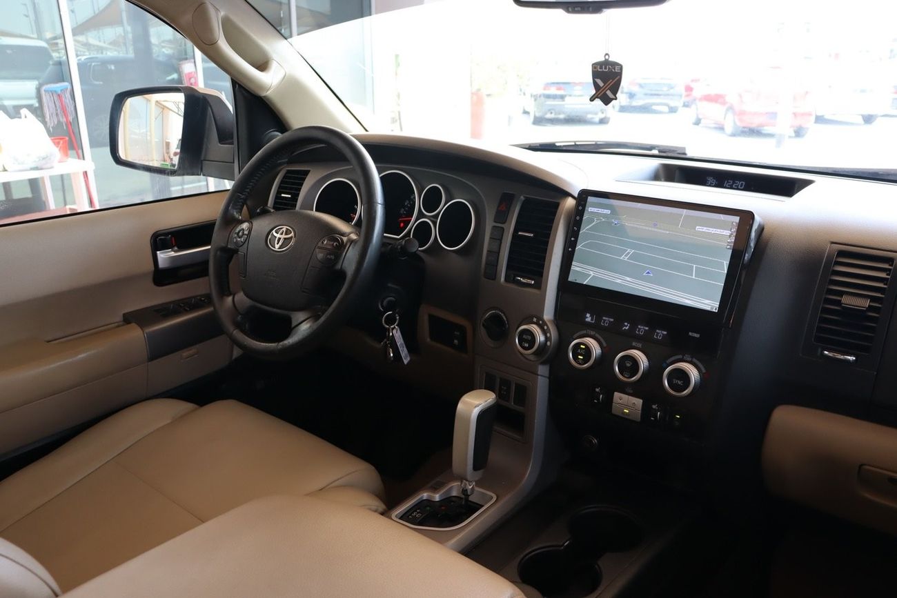 تويوتا سيكويا ليميتيد اعلى