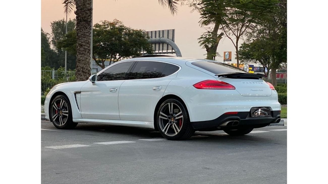 Porsche Panamera SUMMER OFFER - WARRANTY - FULL SERVICE HISTORY - AL NABOODAH