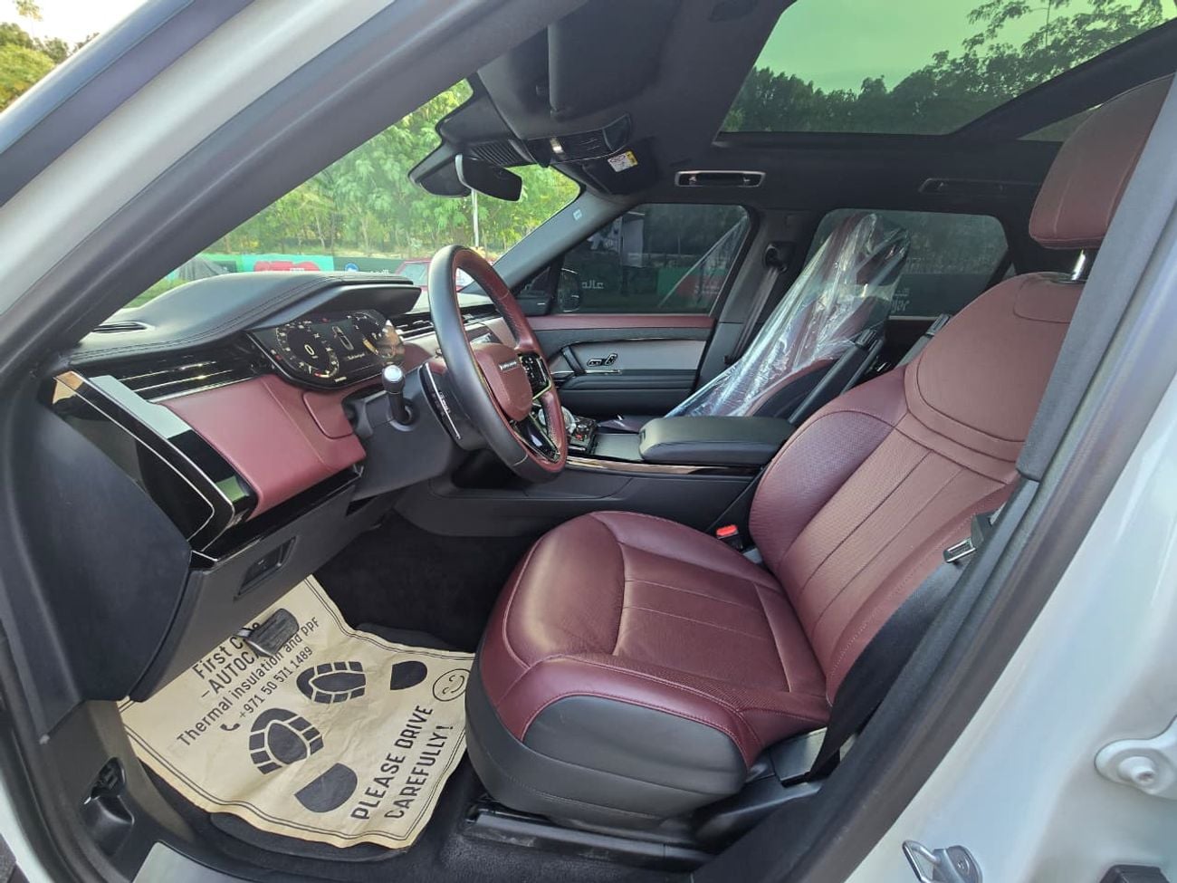 Land Rover Range Rover Sport Dynamic SE P400 3.0L RANGE ROVER SPORT DYNAMIC SE P400 2023 GCC // PERFECT CONDITION // LOW MILEAGE