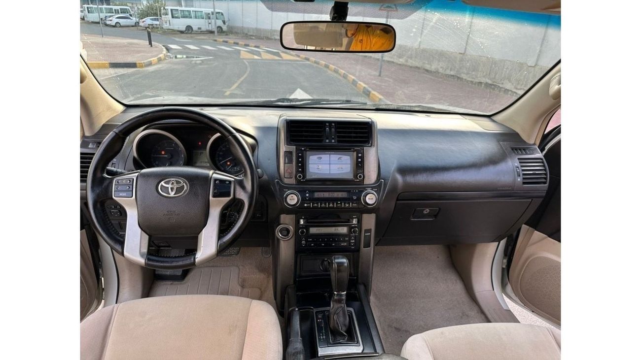 Toyota Prado model 2010 v6
