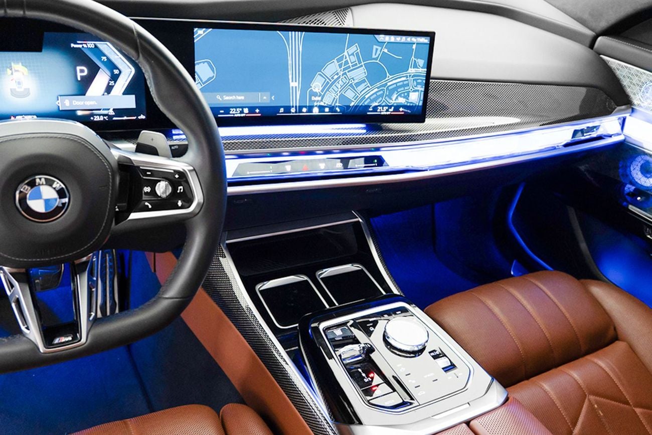 بي أم دبليو 740i