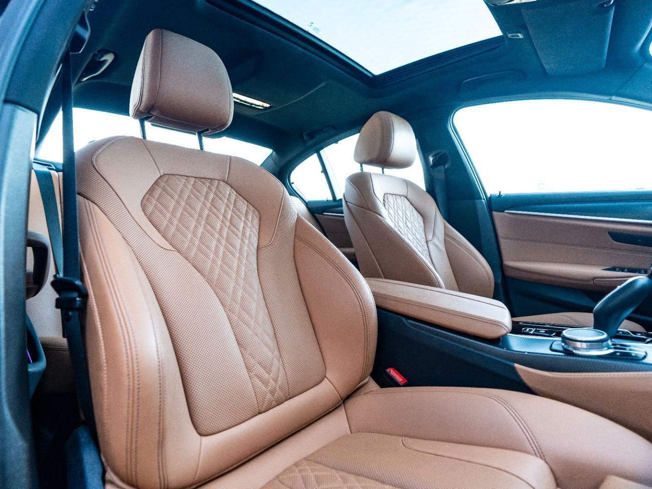 BMW 520i M Sport Comfort 2.0L