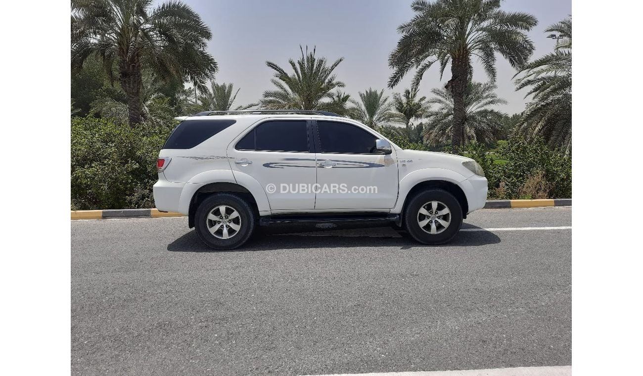 تويوتا فورتونر تويوتا فورشنر 2008 مواصفات خليجي دفع رباعي فل اتوماتيك بحاله ممتازه جدا