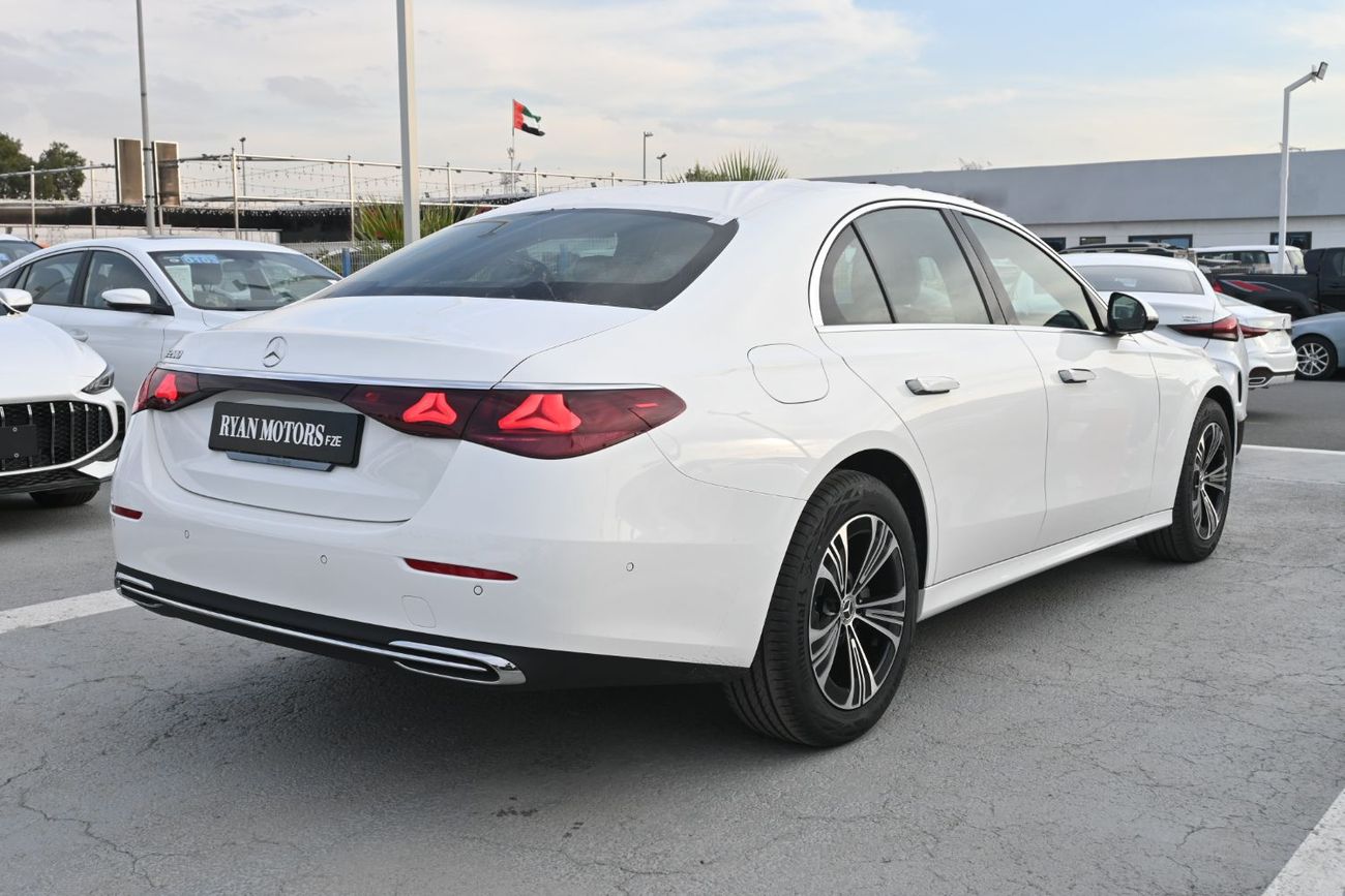 Mercedes-Benz E200 Mercedes-Benz E200 2.0L Turbo + Mild Hybrid Model 2026