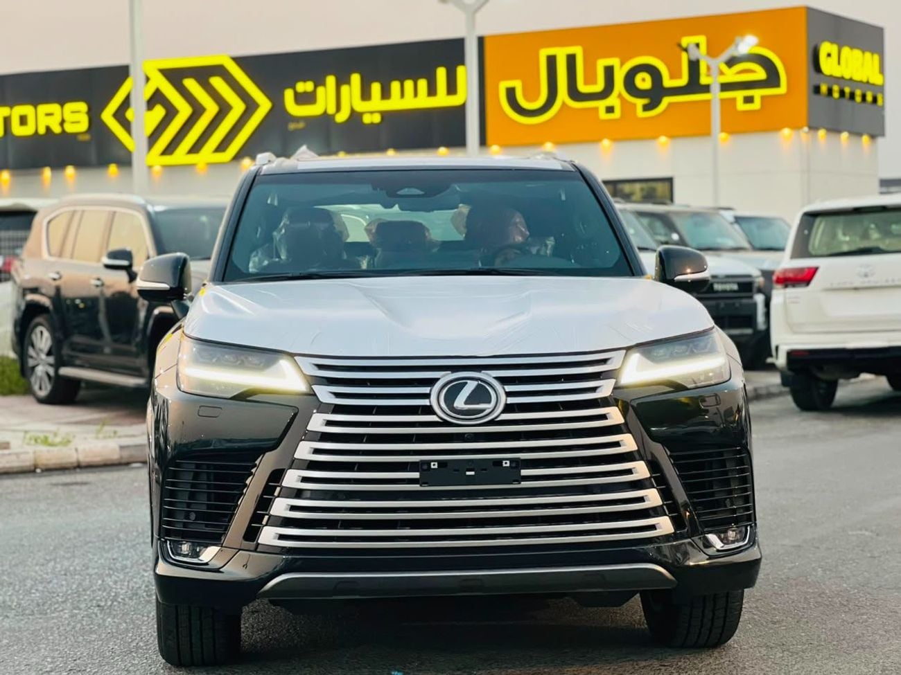 لكزس LS600h