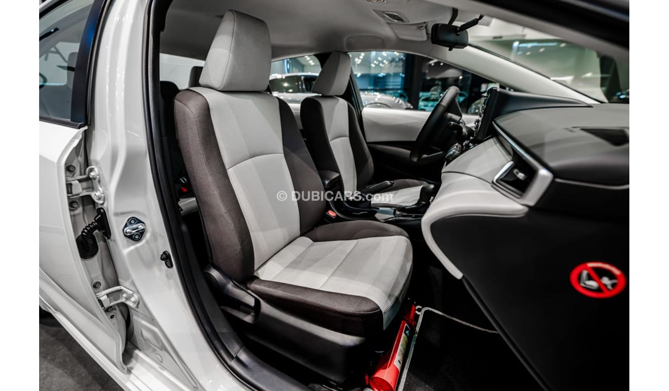 تويوتا كورولا 2020 Toyota Corolla XLI, Al Futtaim Warranty, Full Service History, Low KMs, GCC