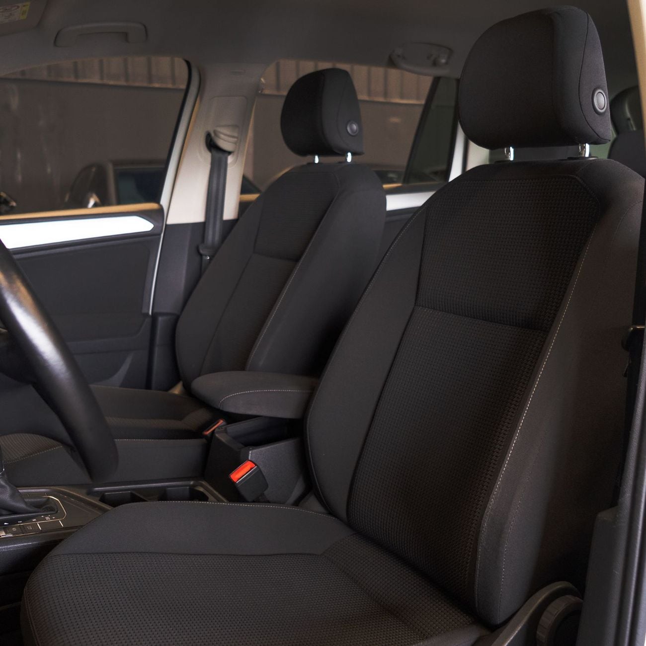 Volkswagen Tiguan SE 1.4L AED 1,118 pm • 0% Downpayment • Volkswagen Tiguan SE • 1 Year Warranty