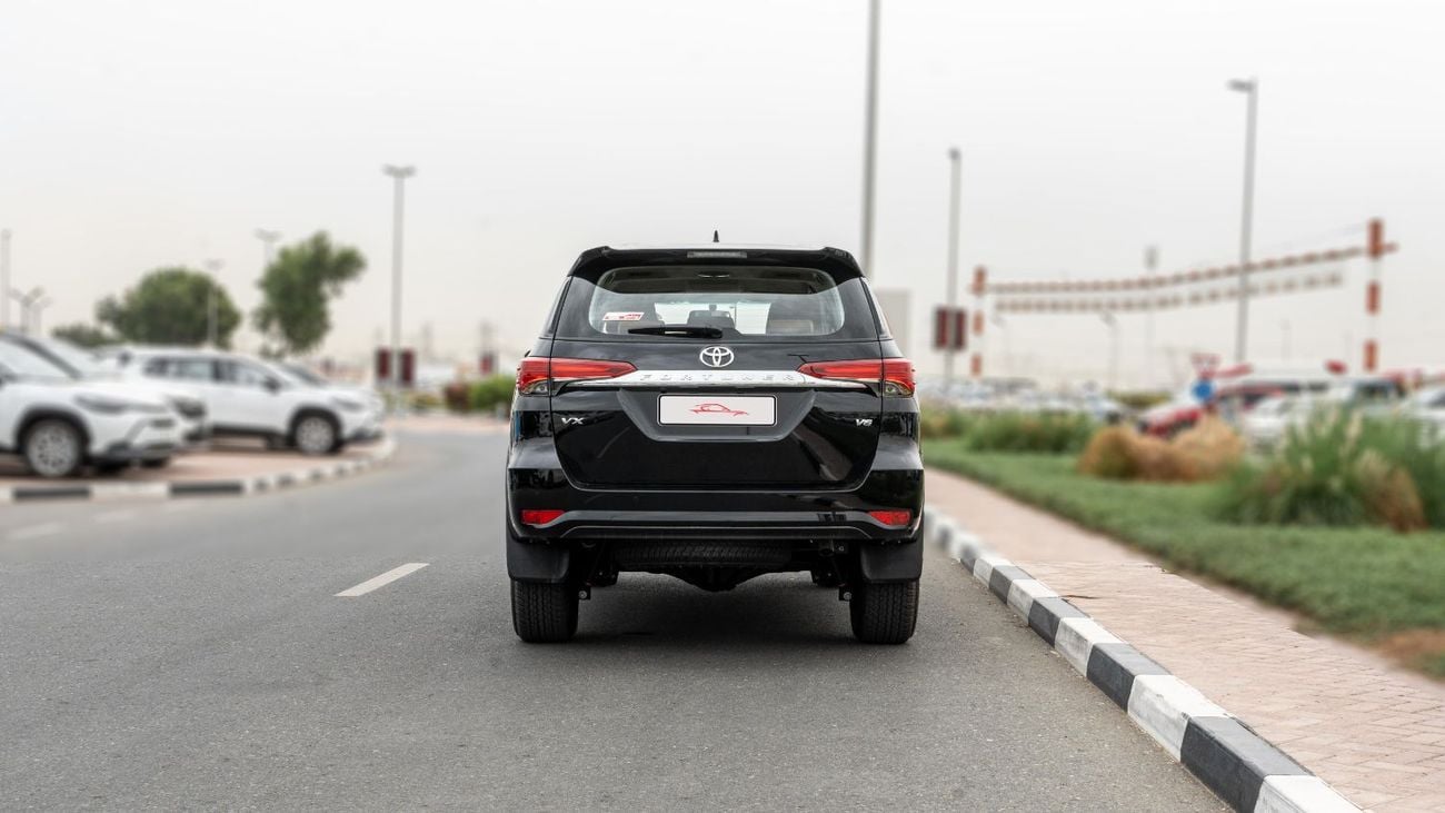 Toyota Fortuner 2026 Toyota Fortuner VX 4.0L AT Petrol (Black-Tan)