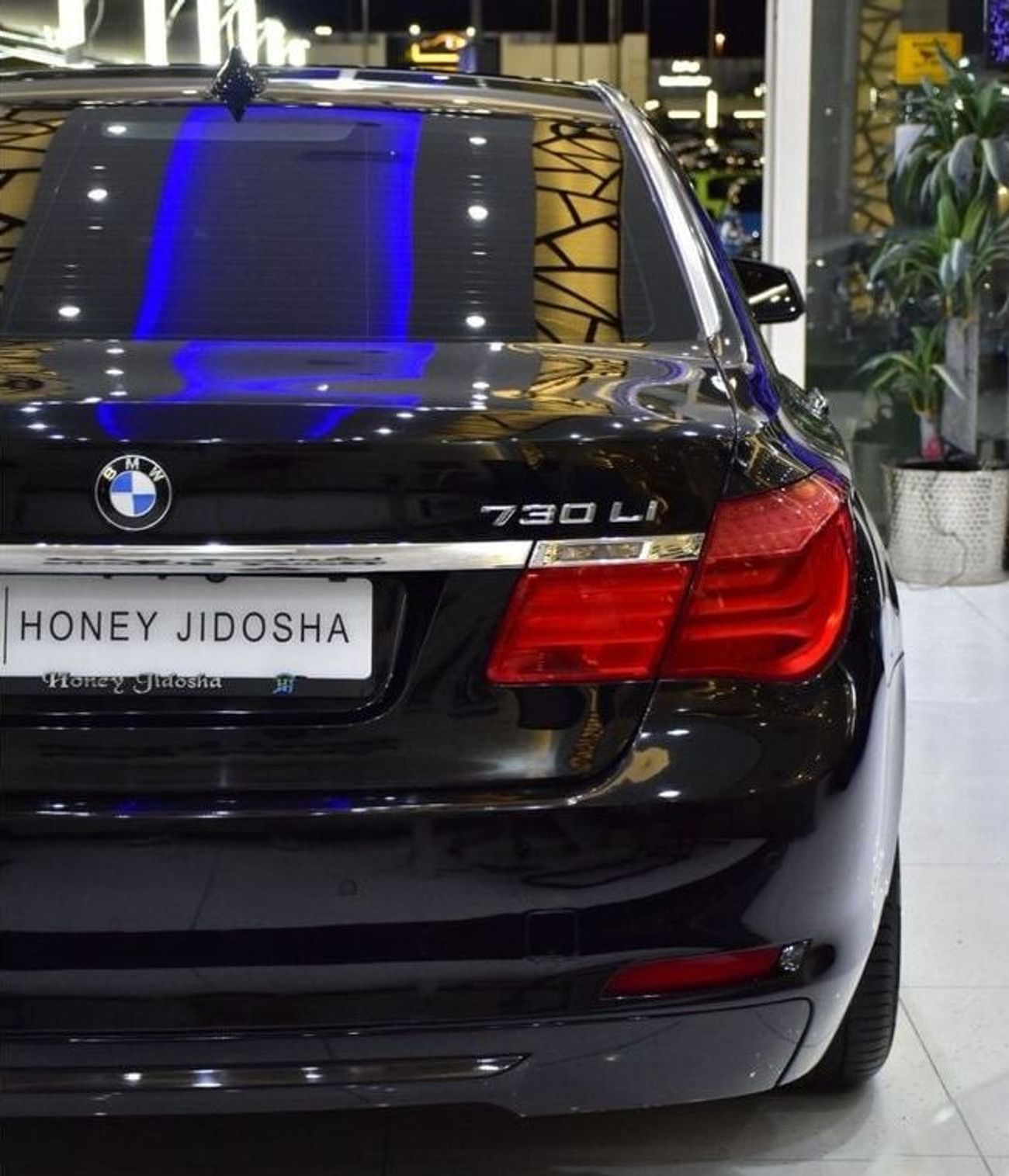 بي أم دبليو 730Li EXCELLENT DEAL for our BMW 730Li ( 2012 Model ) in Black Color GCC Specs