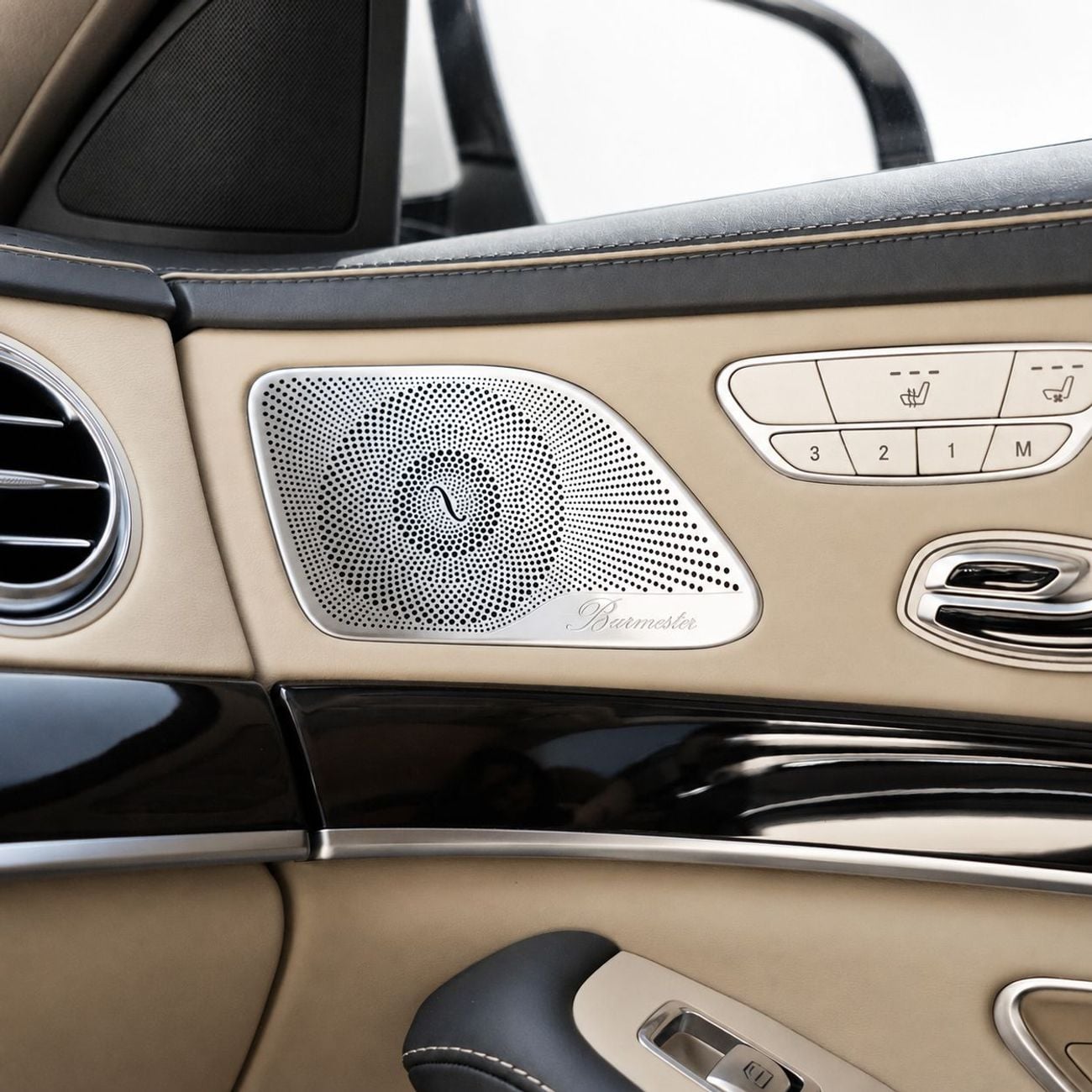 Mercedes Maybach S650 Maybach AED 4,407 P.M • 0% Downpayment • Mercedes-Maybach S 560 • 1 Year Warranty