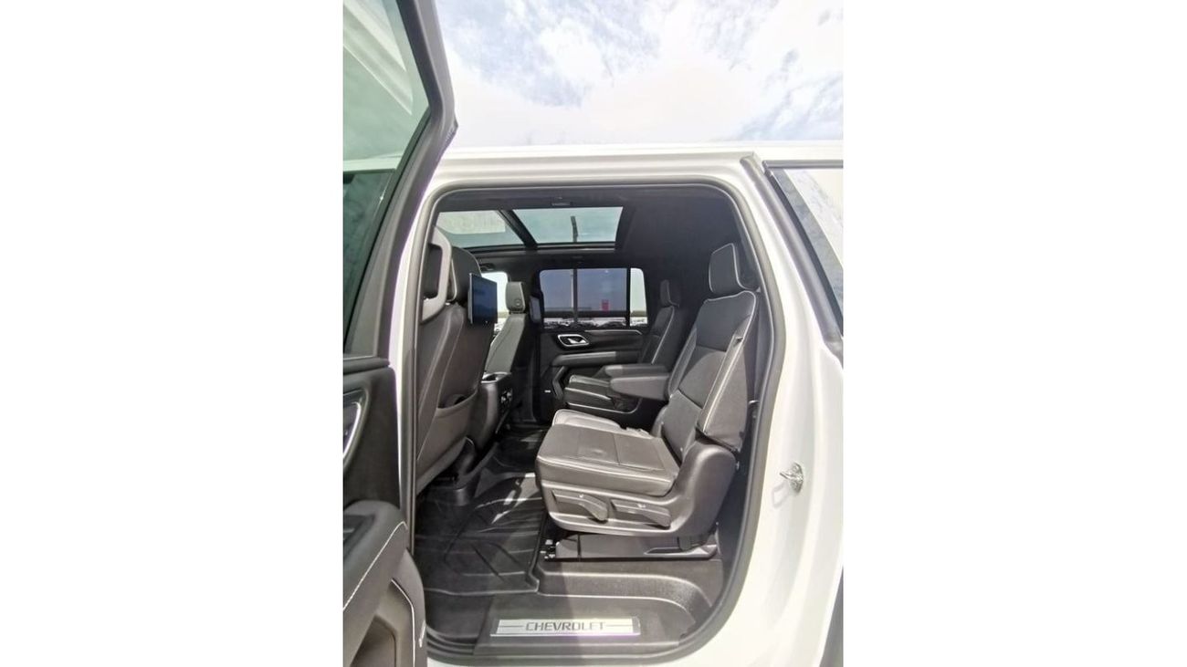 Chevrolet Suburban Chevrolet Premier Suburban - 2023 - White