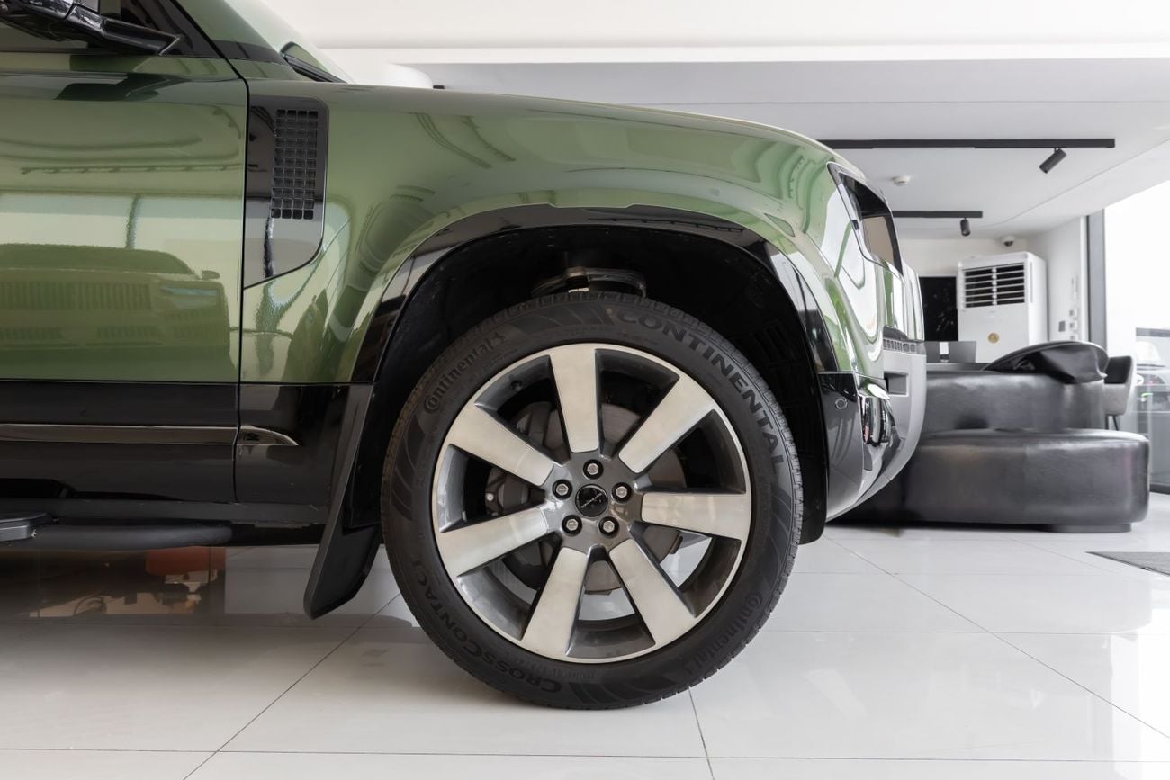 Land Rover Defender Land Rover Defender | 110 (P400) | GCC Specs | 2026 (Export)