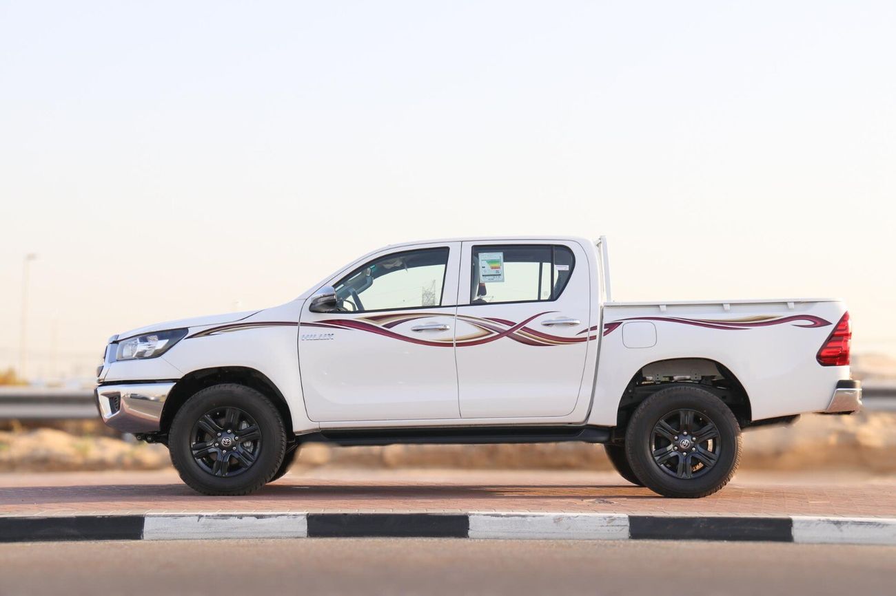 Toyota Hilux 2.7 V4 Petrol, A/T, Black Rims With Chrome Mirror, 4WD