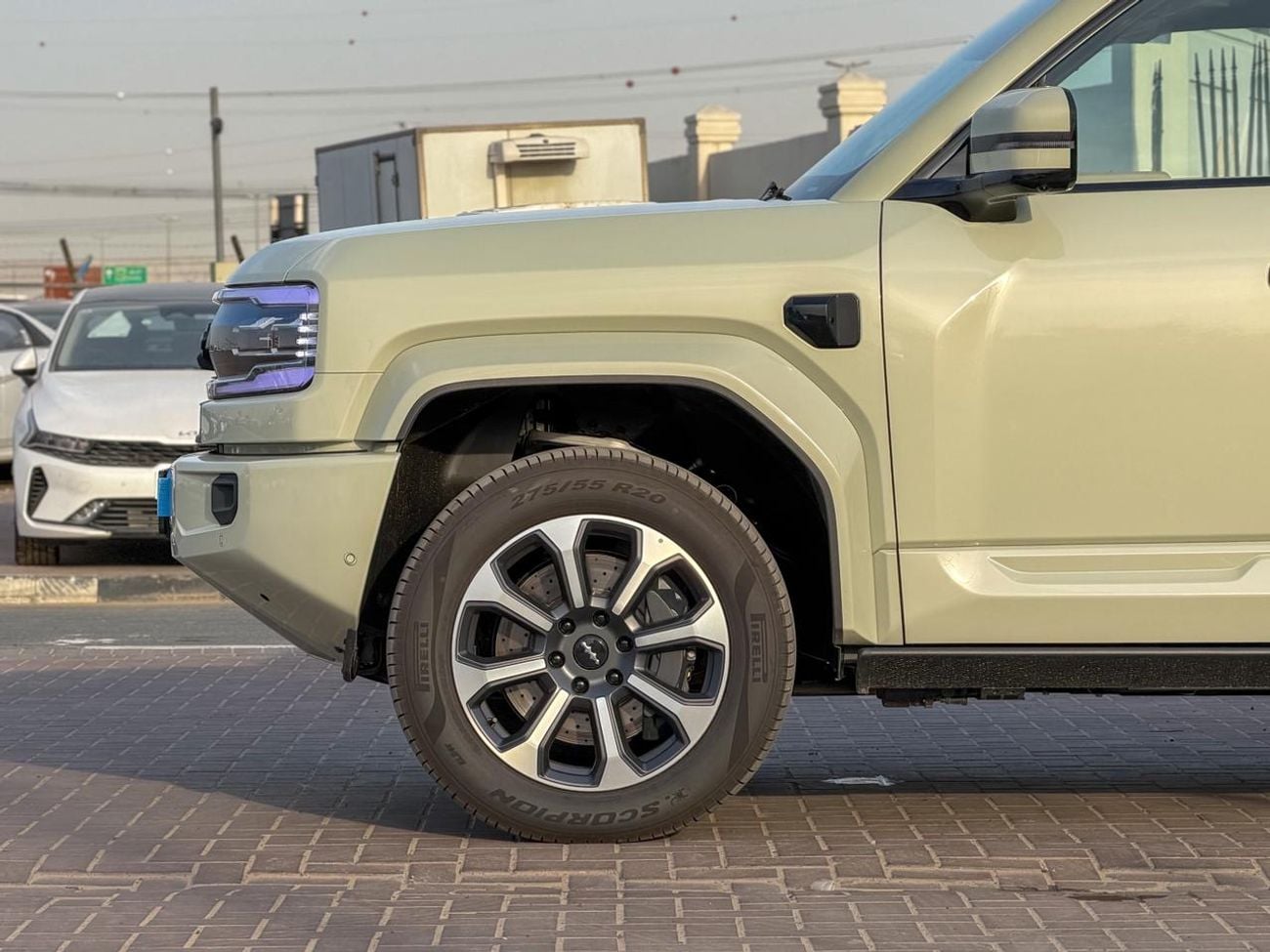 بي واي دي ليوبارد 5