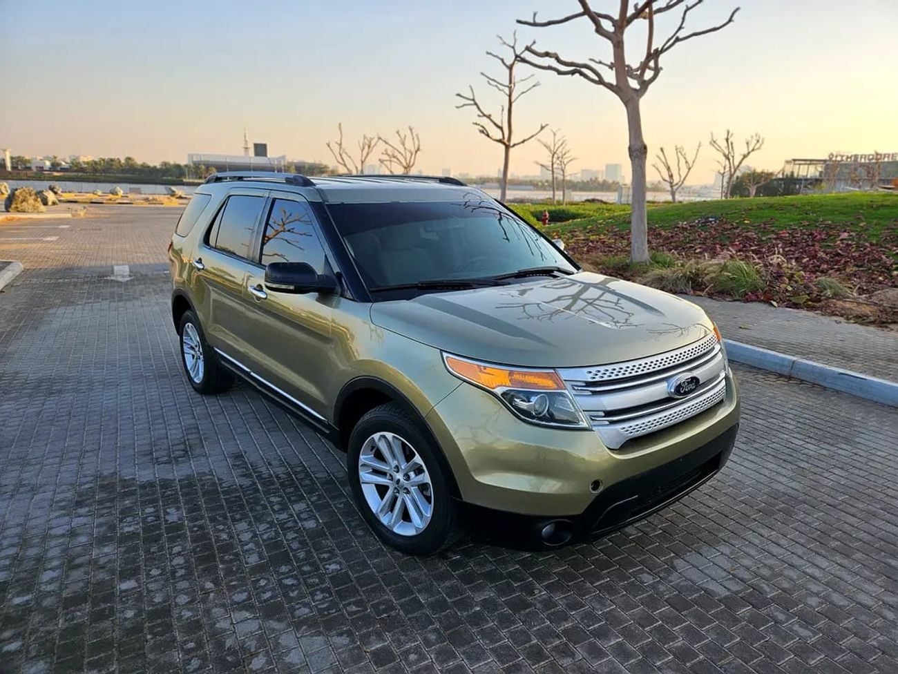 فورد إكسبلورر GCC Premium Condition 7 Seater SUV