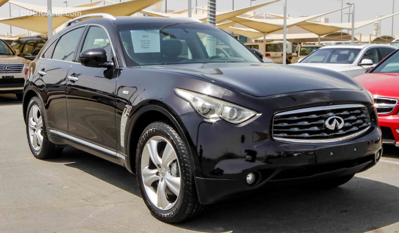 Infiniti FX35