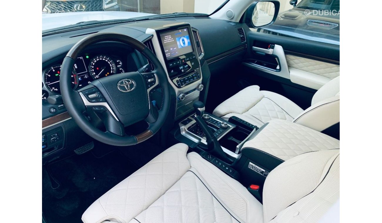 Toyota Land Cruiser 5.7L VXR Petrol A/T Full Option with MBS Autobiography Seat