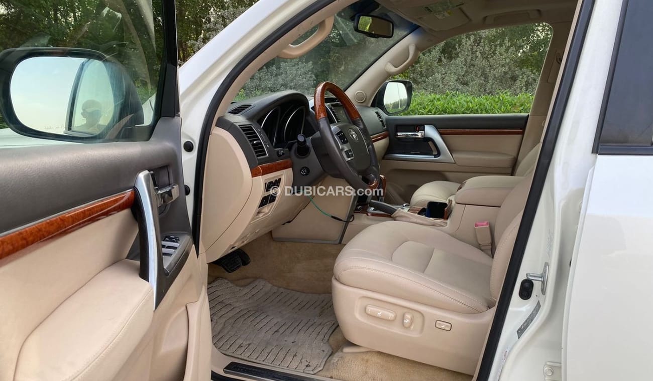 Toyota Land Cruiser VXR