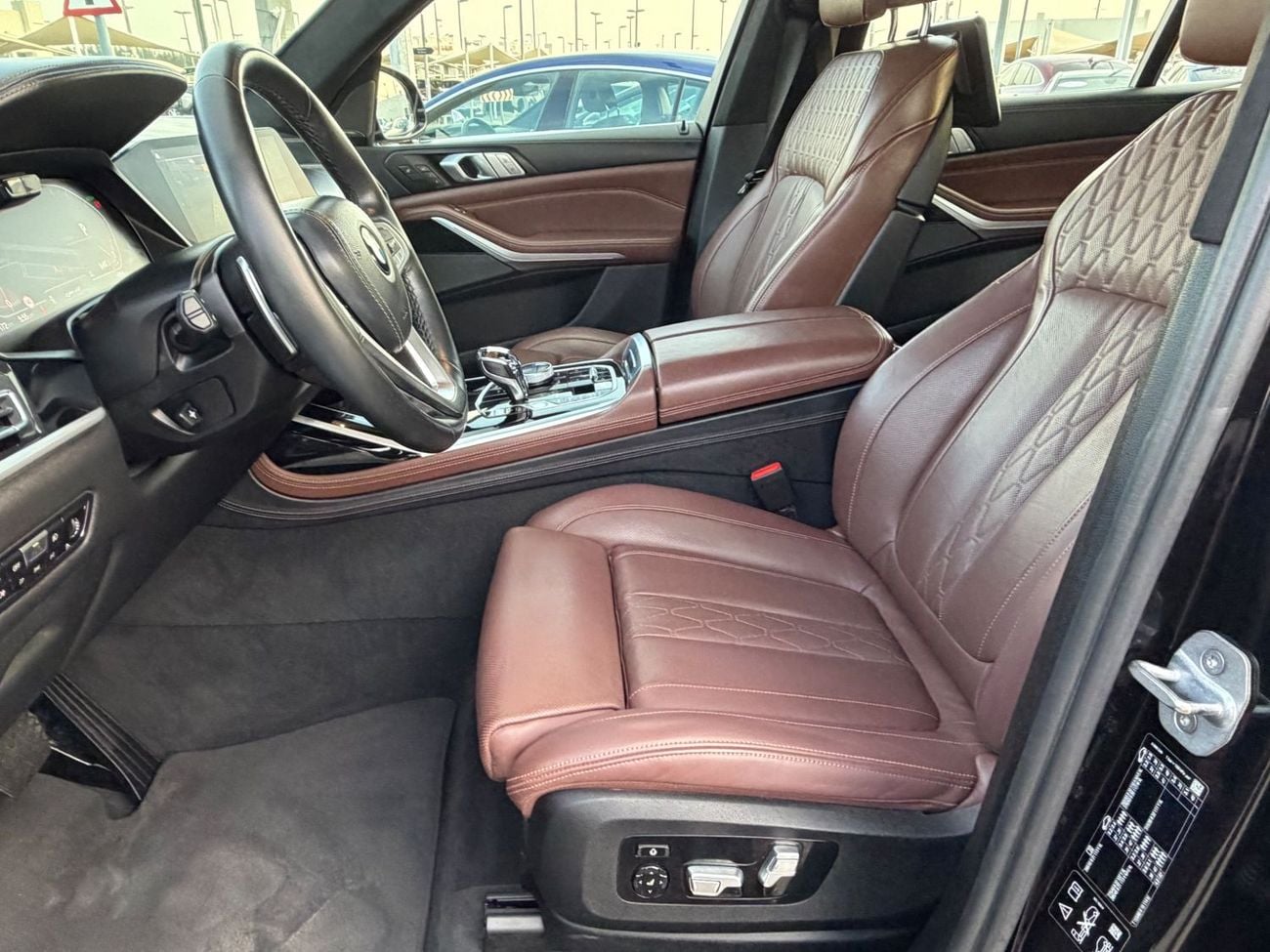 بي أم دبليو X7 40i PURE EXCELLENCE بي ام  X7 40i 2020 XDrive and Visual