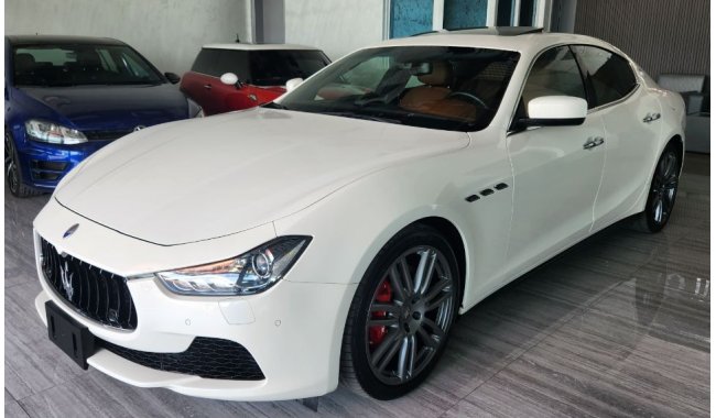 Maserati Ghibli 2015 GHIBLI FRESH IMPORT  LOW MILAGE  5 A GRADE NO PINT ACCIDENT  WITH FULL  SERVICES  HISTORY