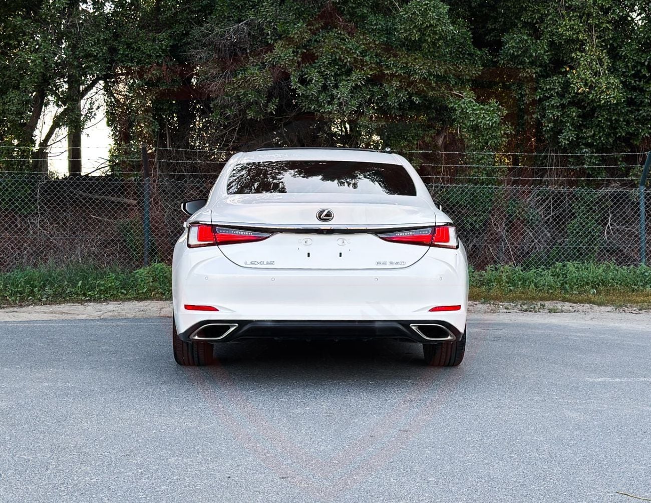 Lexus ES350 Premier 3.5L FWD Lexus ES350 | 3.5 L | 2020 | GCC | Full Option | Orginal Paint |  In Excellent Cond