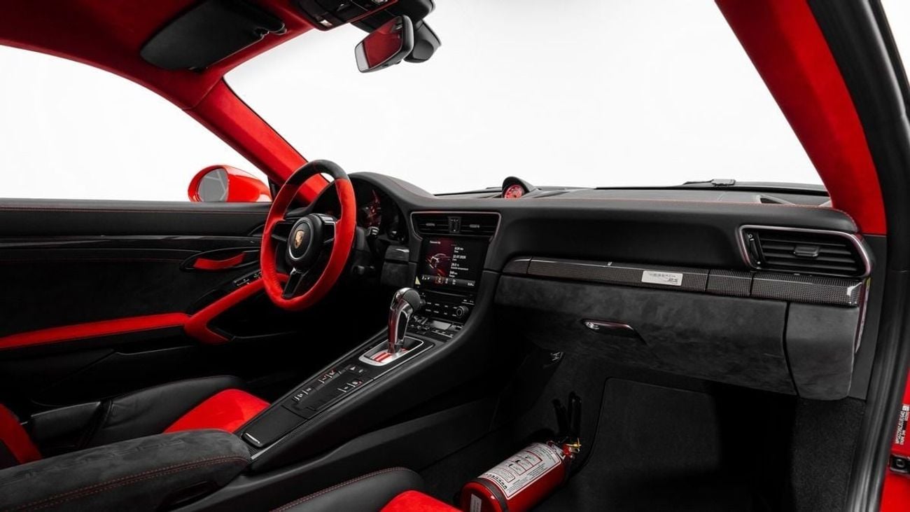 Porsche 911 - 2018 - GCC