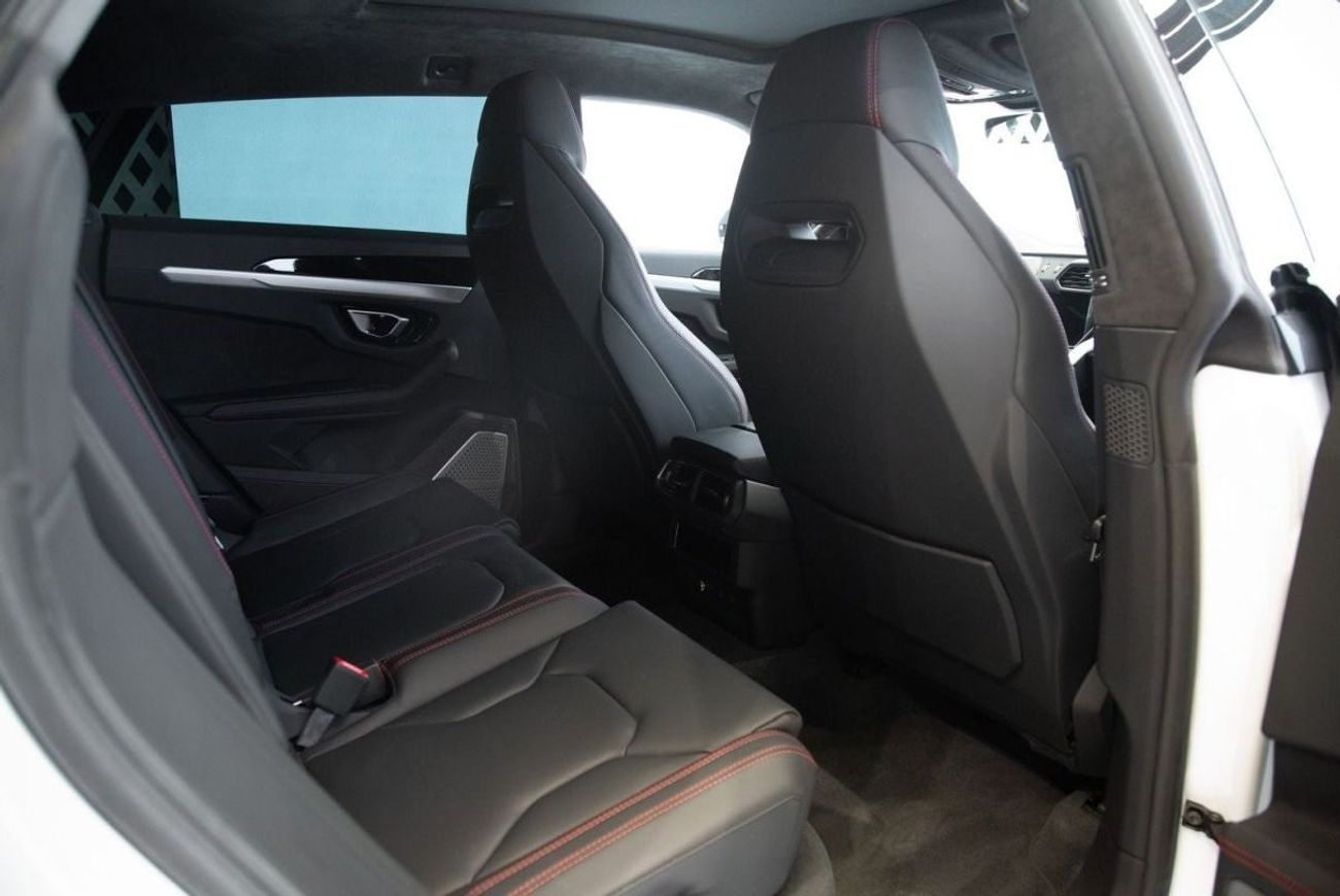 لامبورغيني اوروس 4.0T