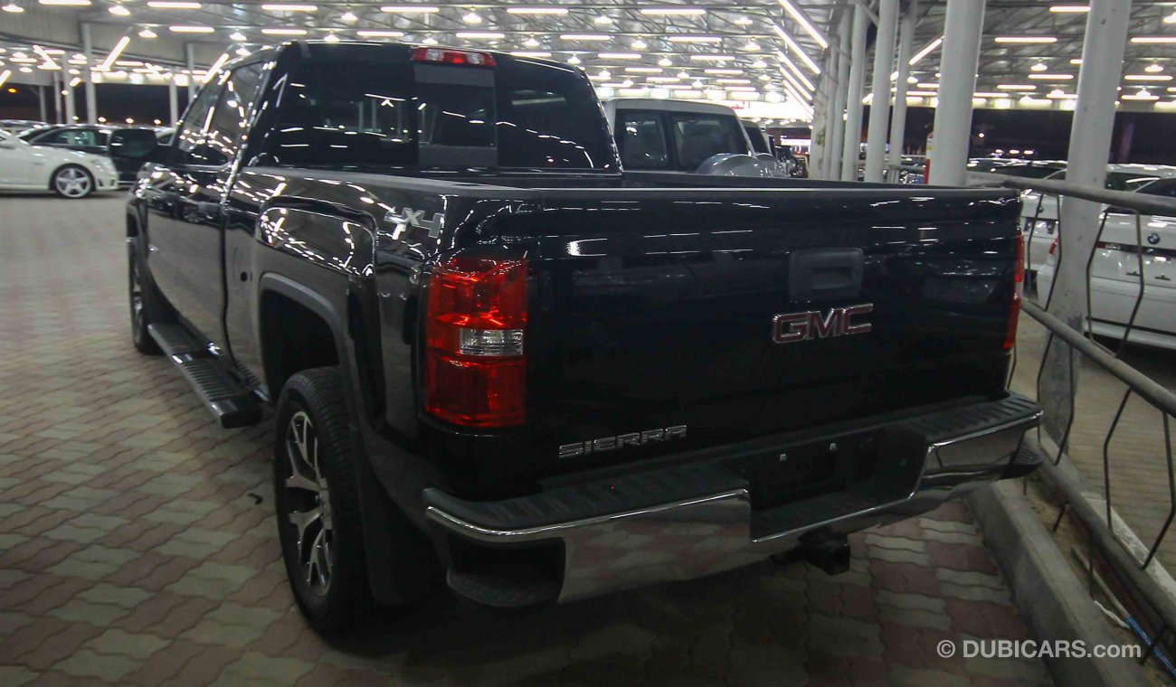 GMC Sierra