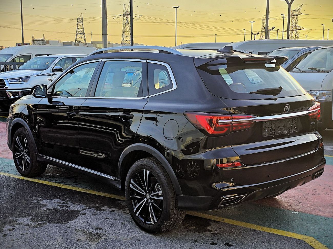 أم جي RX5 Mg RX5 Comfort 1.5l A/T black ⚫ 2024 model with Panoramic Roof and Push Start