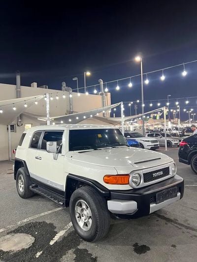 Toyota FJ Cruiser BASE GCC Specs - Reliable and Ready Adventure!