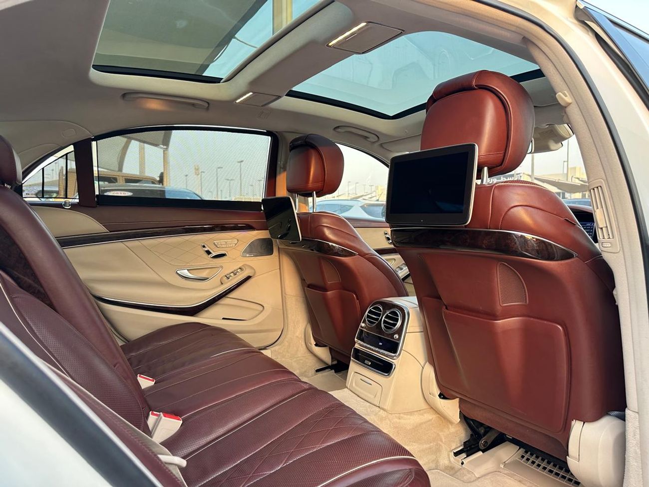 Mercedes-Benz S 560 Mercedes S560_ 2018_ Gulf _in excellent condition_ no problems