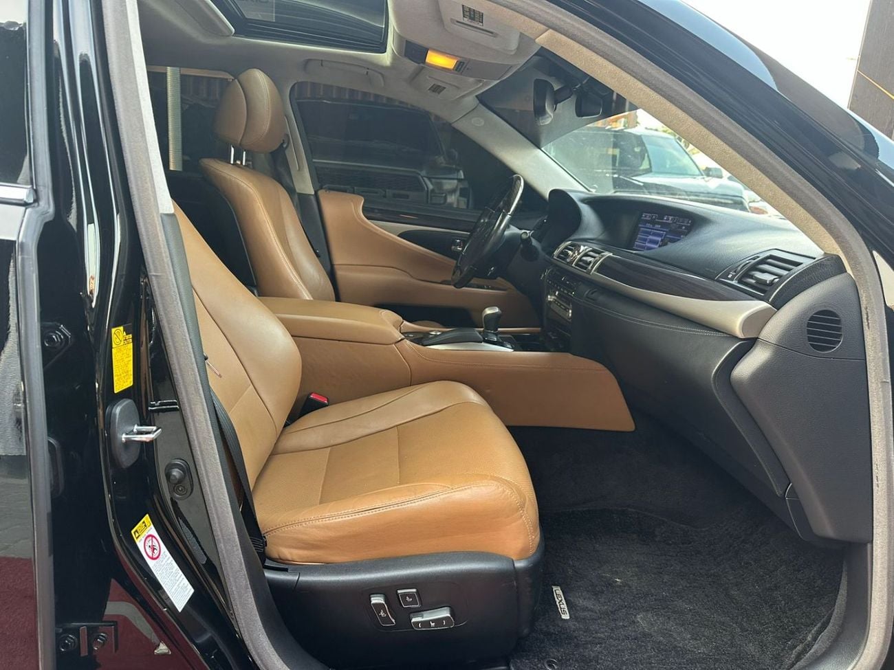 لكزس LS 460 L Titanium 4.6L