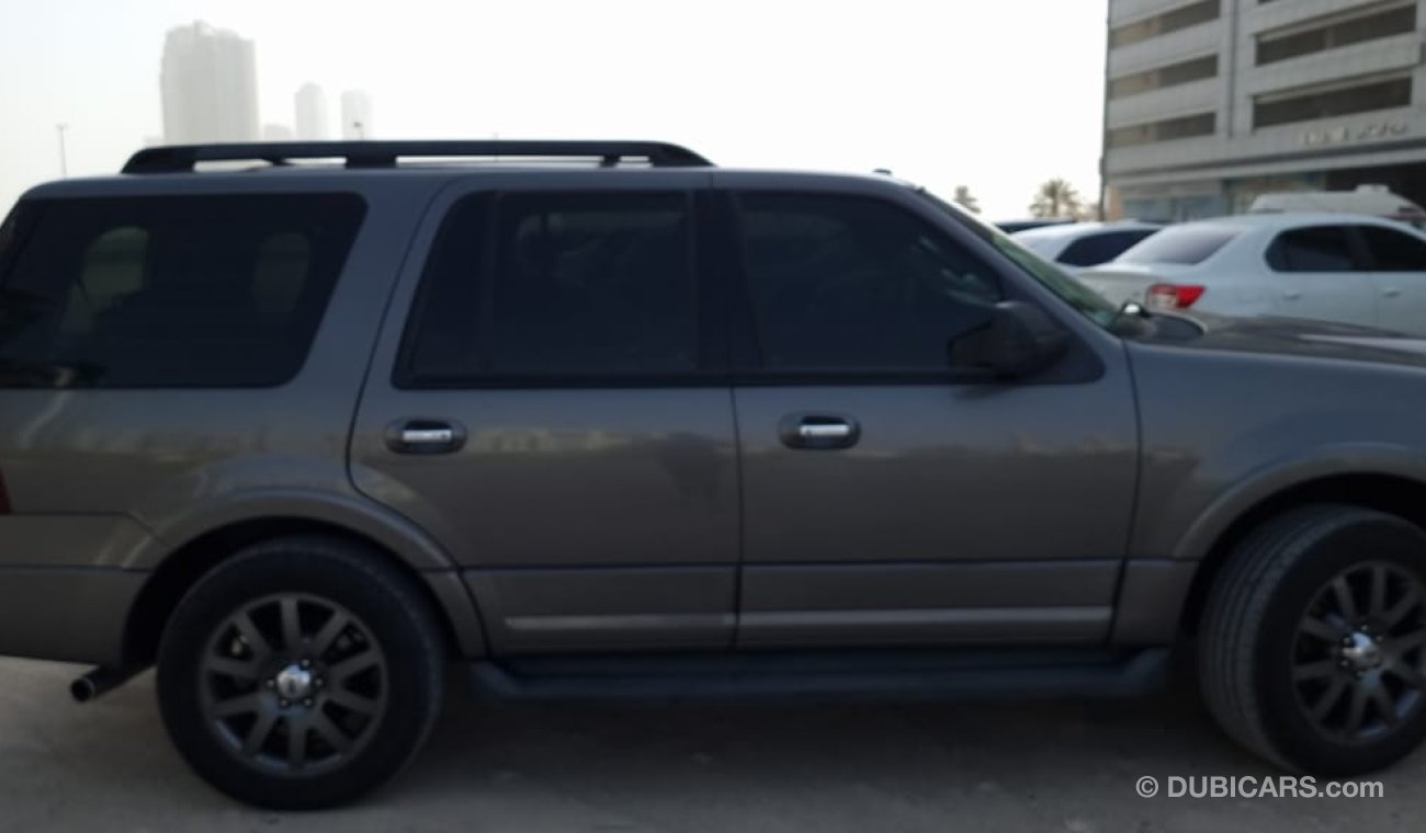 Ford Expedition xlt 5.4