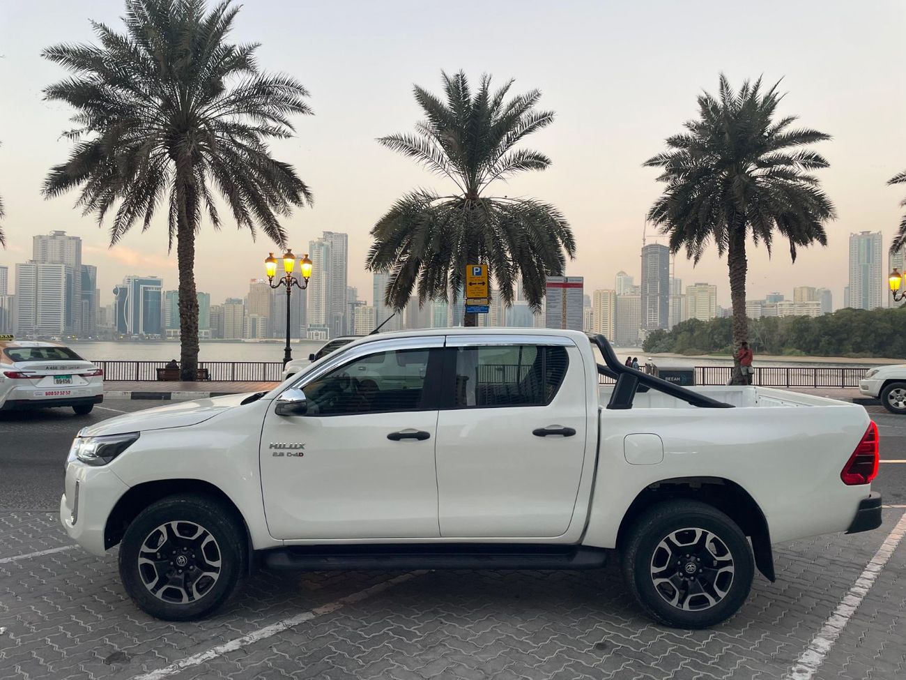 تويوتا هيلوكس Toyota Hilux SR 2.8 L 1GD engine  Export from Australia