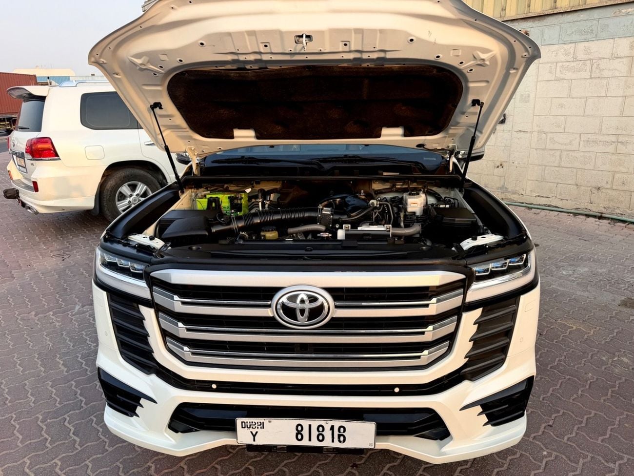 Toyota Land Cruiser GXR Toyota Land Cruiser GXR2022 Model V6 4.0 L Engine Full Option Very Clean and Perfect condition