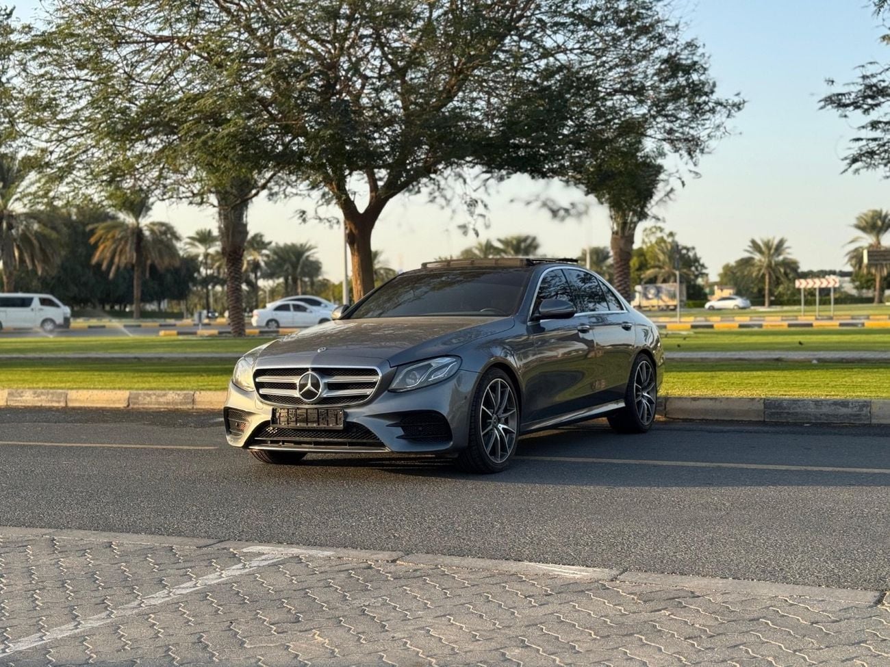Mercedes Benz E400 LIMITED AMG 3.0L