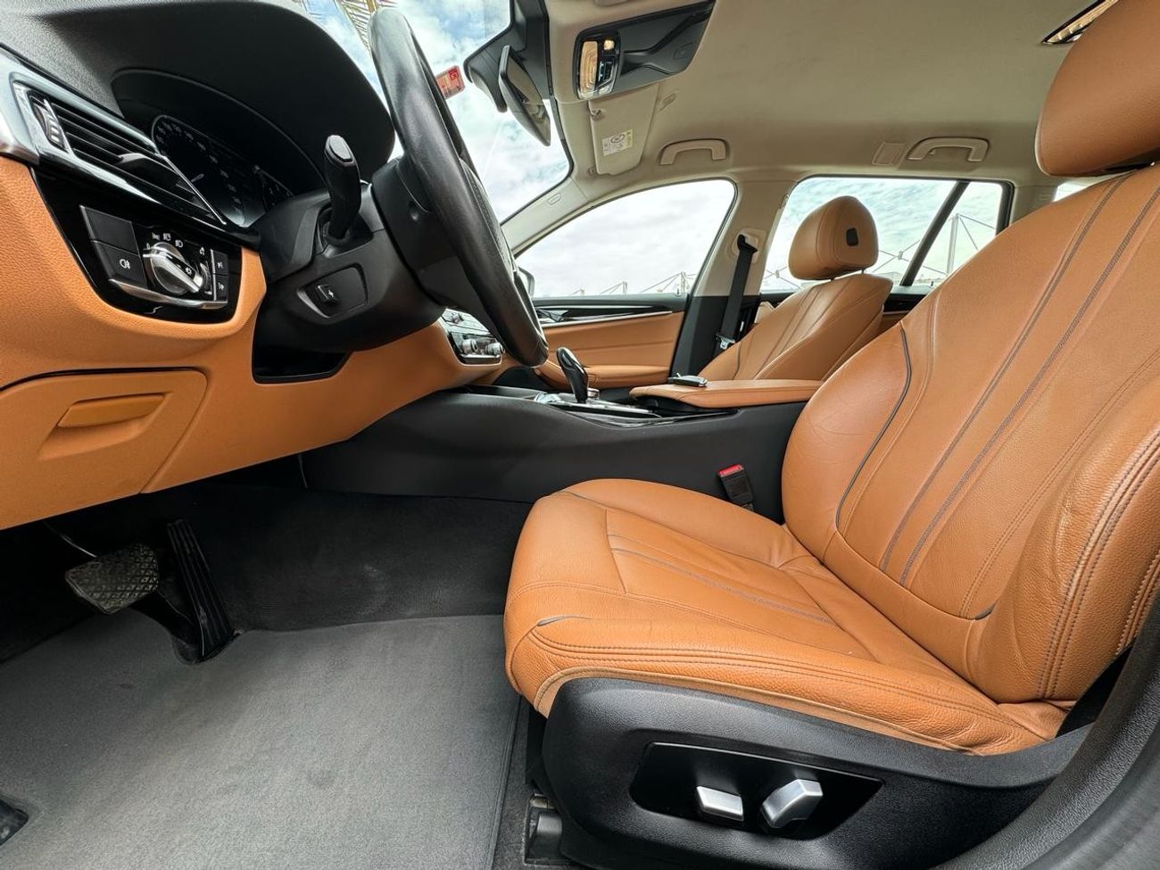 BMW 520i BMW 520I 2022 2.0L GCC FULL SERVICE HISTORTY