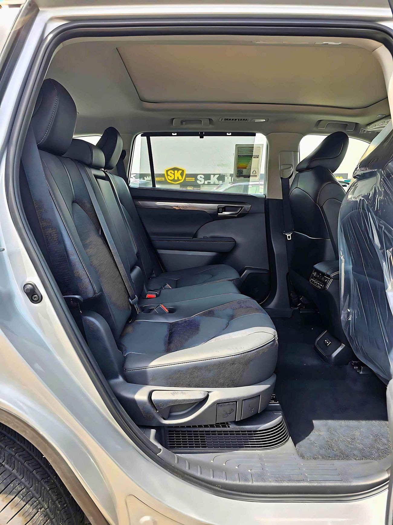 تويوتا هايلاندر 2.5L V4 HYBRID / LIMITED FULL OPTION / PANORAMAIC / JBL SPEAKERS (CODE # 68008)