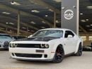 Dodge Challenger SRT Hellcat 6.2L (707 HP) SRT HELLCAT / 6.2L V8 / SUPERCHARGED / SUNROOF / LEATHER / SUPER CLEAN