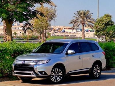 ميتسوبيشي آوتلاندر 820-Monthly l GCC l 4WD , Cruise, Camera l Accident Free