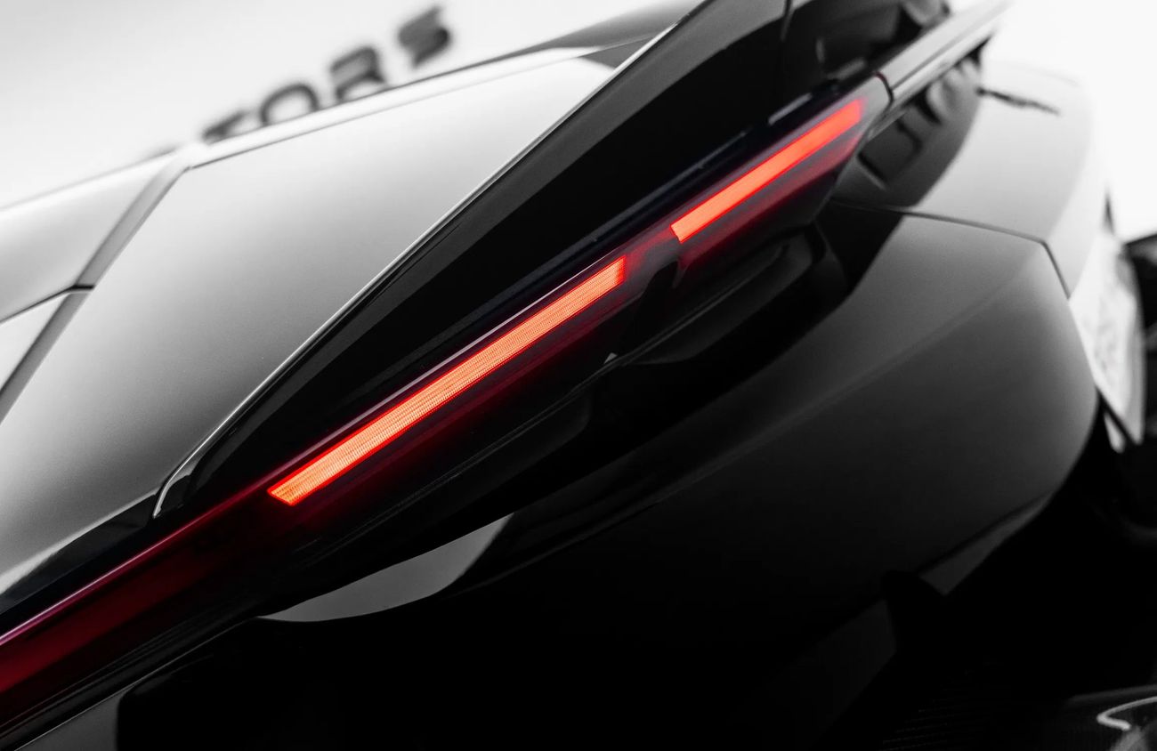 فيراري 12سيلندري 6.5L Naturally Aspirated V12 Engine