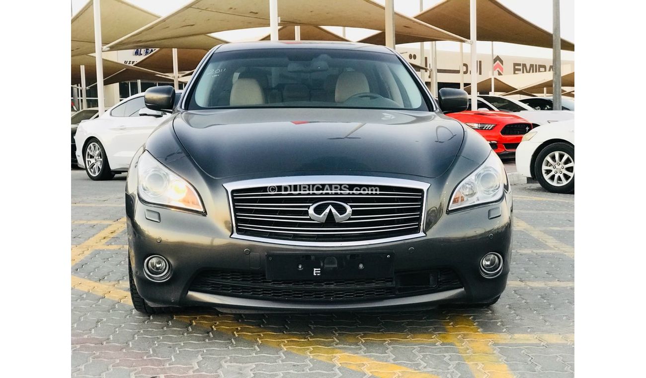 Infiniti M37