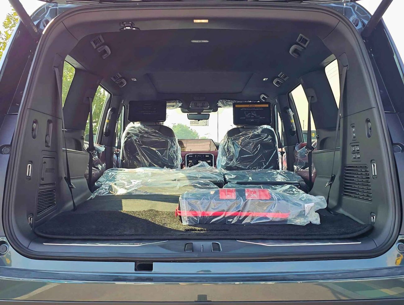 Nissan Patrol G PLATINUM / 3.5TURBO V6 / PWR SEATS WITH 360* CAMERA / HEADUP DISPLAY / FULL OPTION (CODE # 69038)