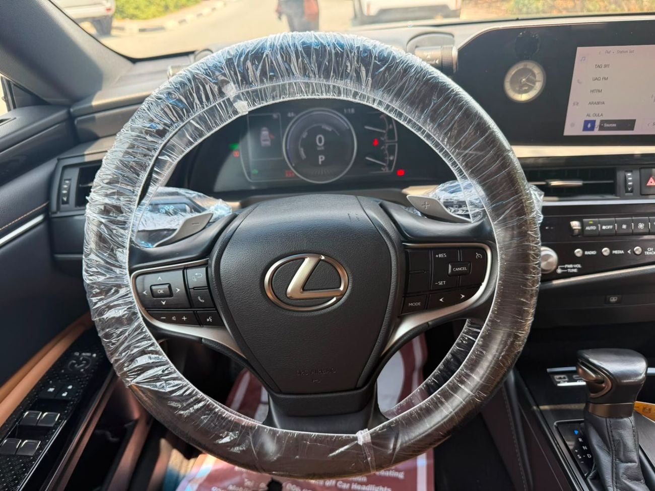 Lexus ES300h LEXUS ES 300 Hybrid 2.5L Premier Option 2023 Model