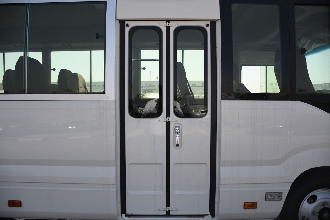 Toyota Coaster 24 Toyota Coaster 4.2L Diesel